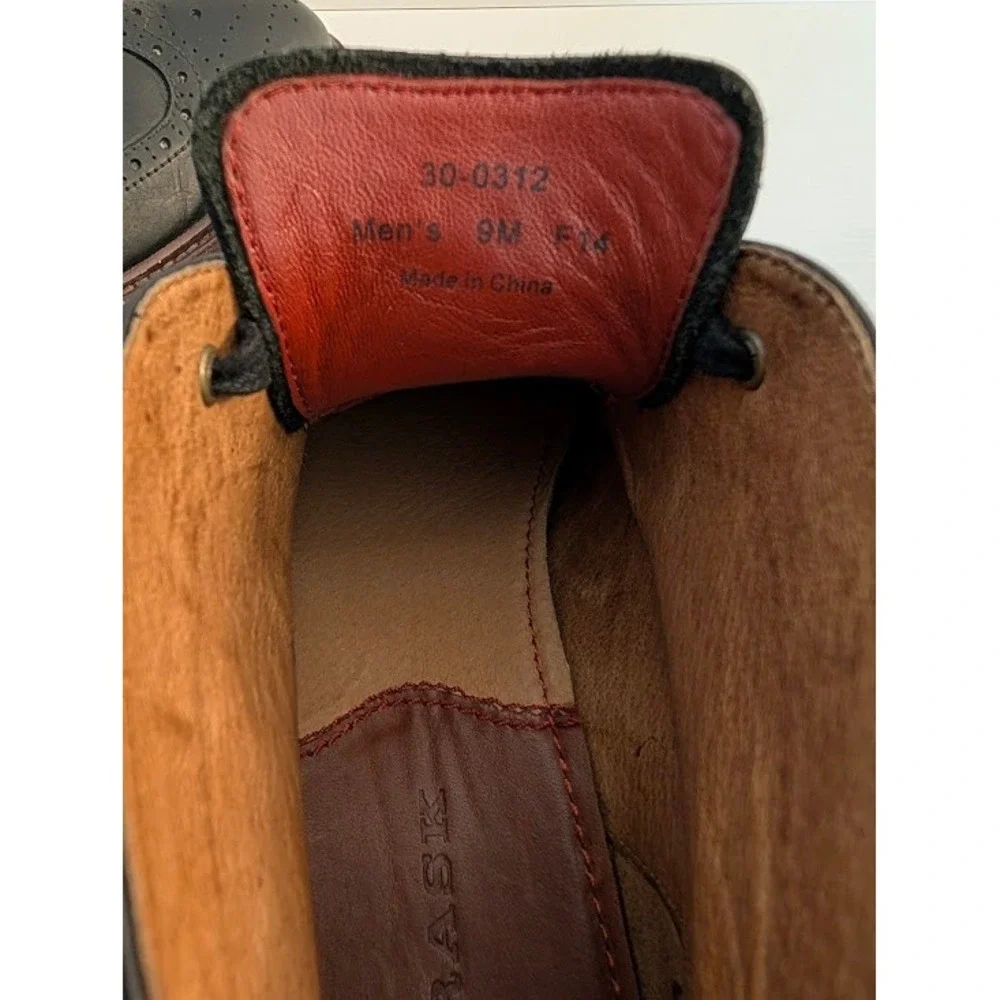 Trask Wingtip Chukka Boots Mens 9M‎ Black Perforated Leather Brogue 30-0312